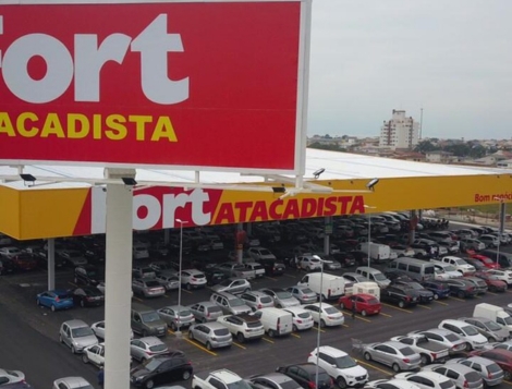 Feirão de emprego recruta candidatos em três cidades